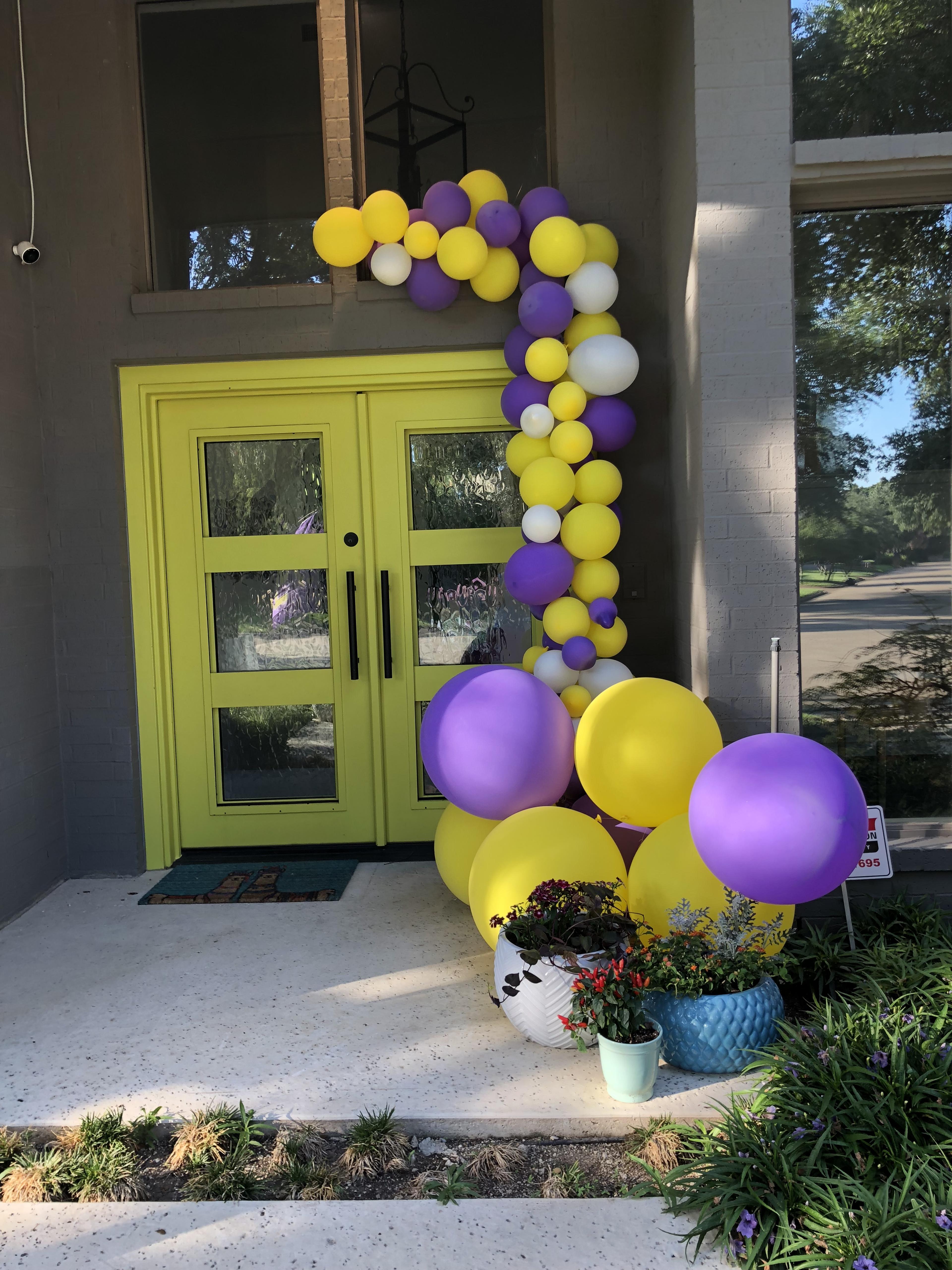 LSU themed balloon arch, multi-color