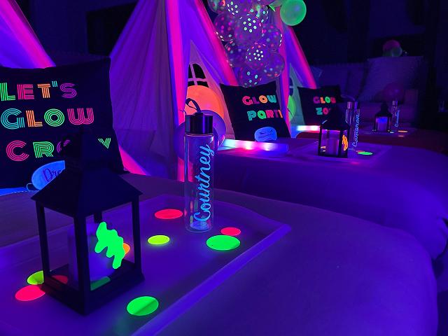 Glow and backlight themed party